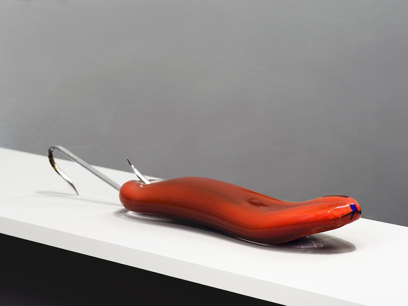 Teresa Milheiro, Cut Off, 2024, object, blown glass, 19 ⅝ x 1 ⅛ inches (500 x 30 mm), photo: Eduardo Sousa Ribeiro, 2024